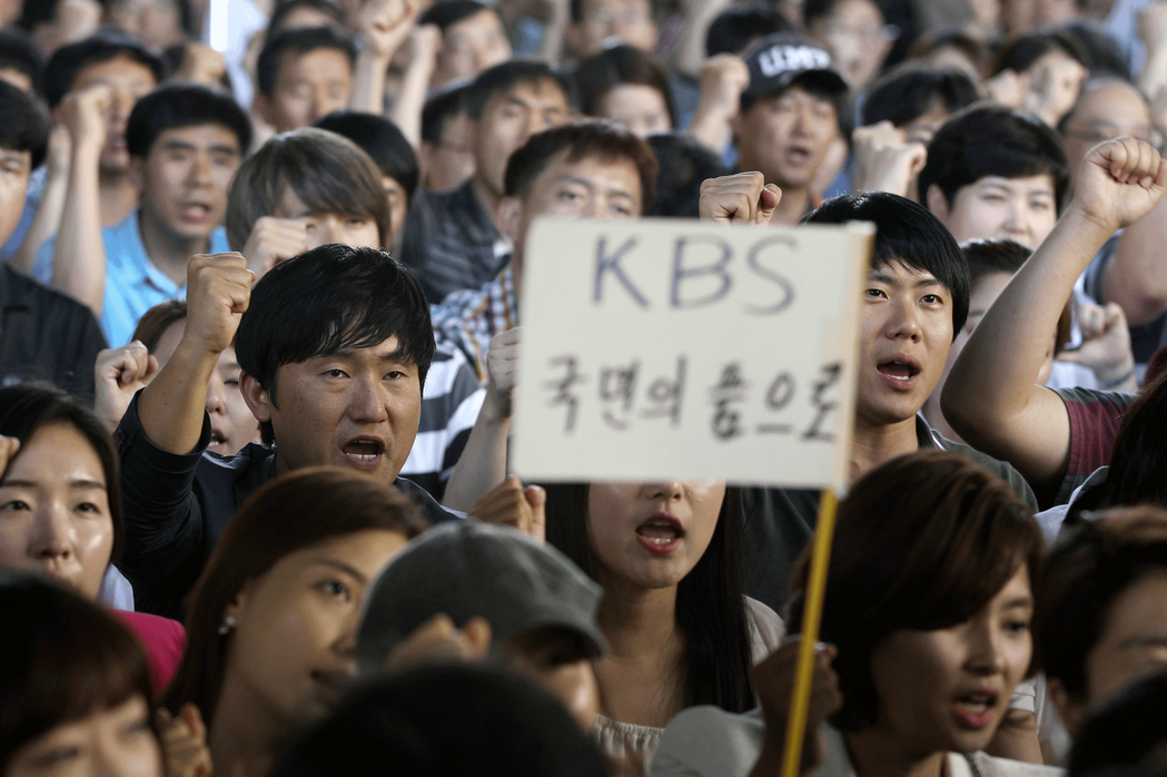 老三台中的MBC、KBS的罷工邁入第二周，第一個下台的居然是SBS的會長。 圖／...