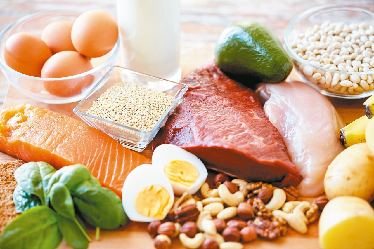 豆、蛋、魚類是優質蛋白質來源，口感也較軟易入口。<br />圖／元氣周報