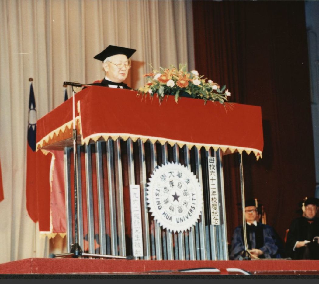 1995年，台積電董事長張忠謀於清大演講。 圖／清大提供
