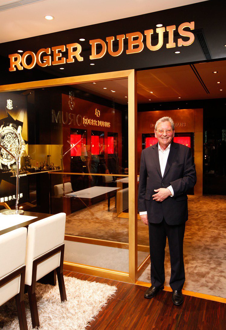 2012年重新回到自己同名品牌製表的Roger Dubuis先生曾來台為台灣第一家專櫃剪綵。圖／羅杰杜彼提供