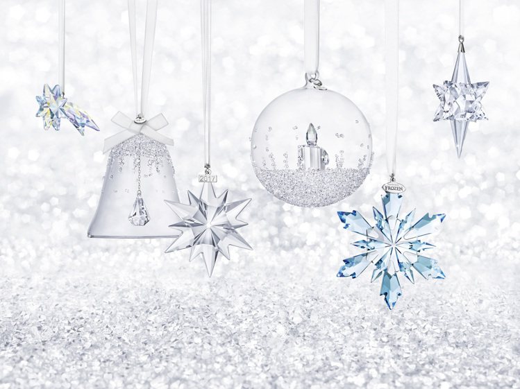 施華洛世奇耶誕節推薦掛飾，包含Christmas Bell Ornament、Frozen Snowflake Ornement、Star Ornament等系列商品。圖／施華洛世奇提供