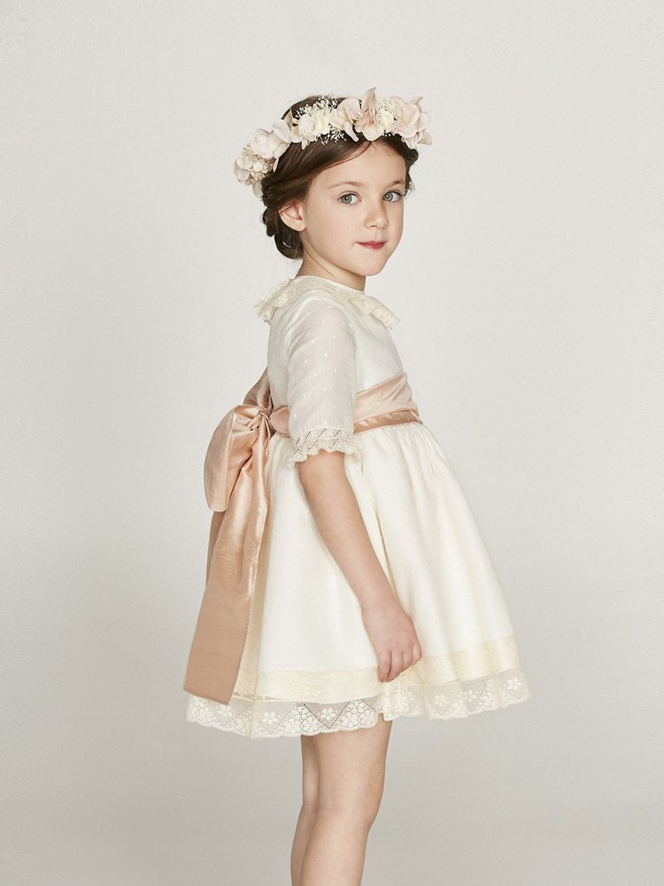 BLANCHE嬰幼兒時尚選品店引進歐洲高品質的嬰幼兒服飾，圖為西班牙品牌NANOS。圖／BLANCHE提供
