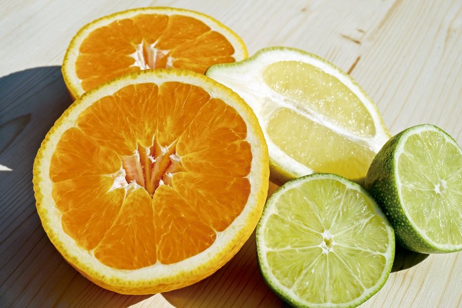 柳橙和檸檬。