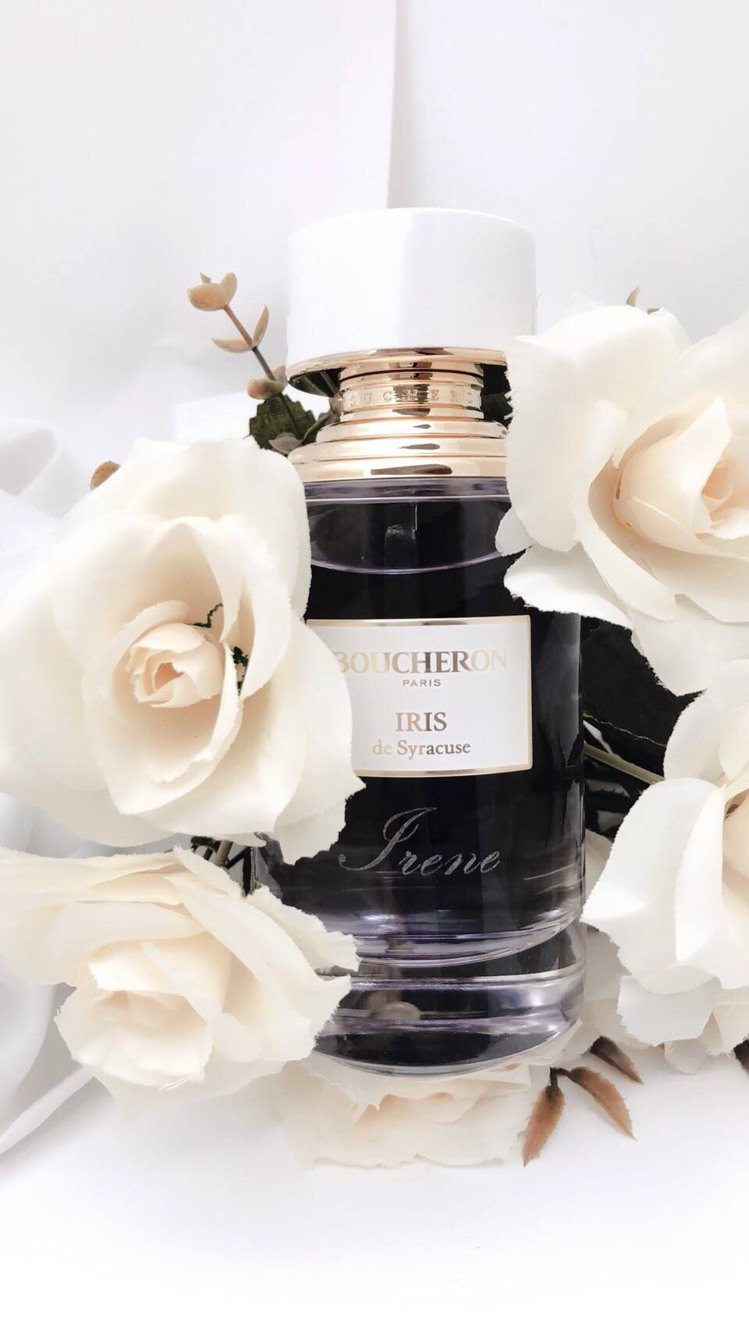 BOUCHERON、Van Cleef & Arpels梵克雅寶香氛概念店開幕首月提供專屬香水客製化刻字服務。圖／鋒恩提供