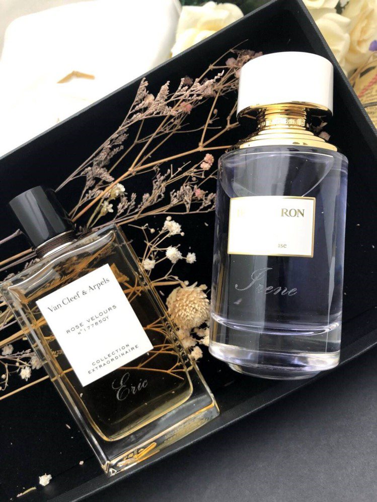 BOUCHERON、Van Cleef & Arpels梵克雅寶香氛概念店開幕首月提供專屬香水客製化刻字服務。圖／鋒恩提供