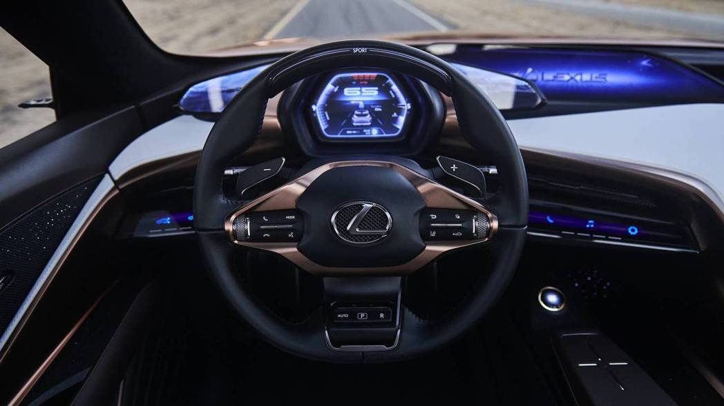 座艙依循Lexus高質感的設計理念，並大量採用觸控式操作。 圖片來源：Lexus