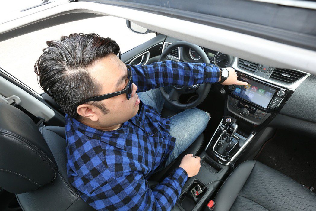 Nissan Sentra的貼心設計，讓人愛不釋手。 記者陳立凱／攝影