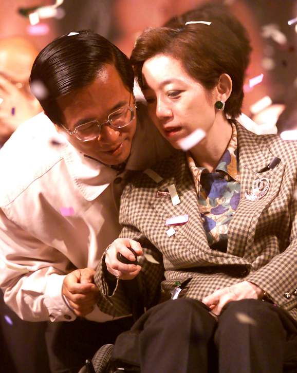 前總統陳水扁（左）與曾自爆幫妻子吳淑珍寫畢業論文。 圖／聯合報系資料照片