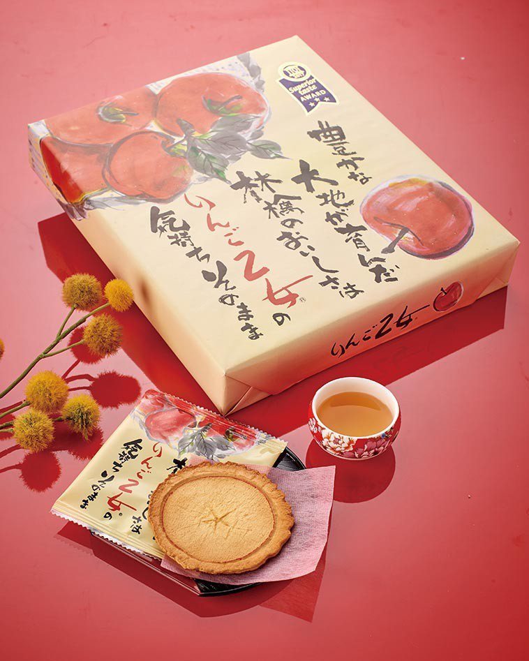 日本進口蘋果薄煎餅，售價388元。圖／家樂福提供