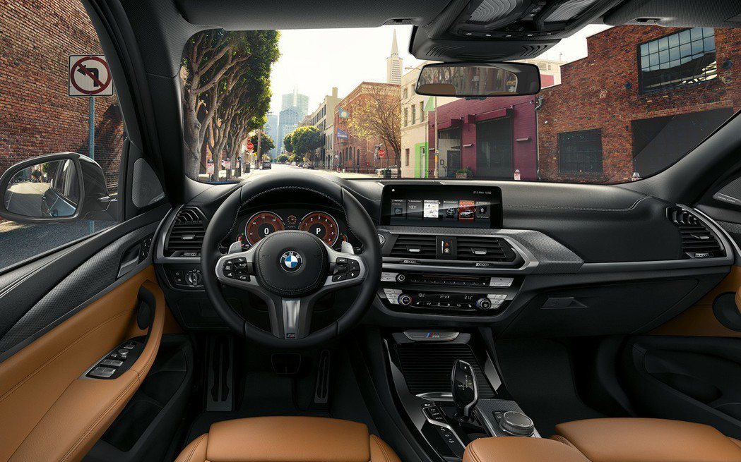 全新BMW X3 內裝。 摘自BMW
