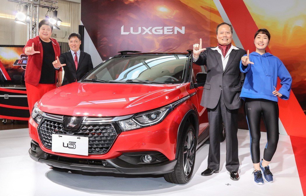 LUXGEN U5為國產首創第一款可由消費者客製化車款，消費者只要購買U5烈焰版或風暴版就可以25,000元擁有總價值高達45,000元的新增個性化配備。 圖／納智捷提供