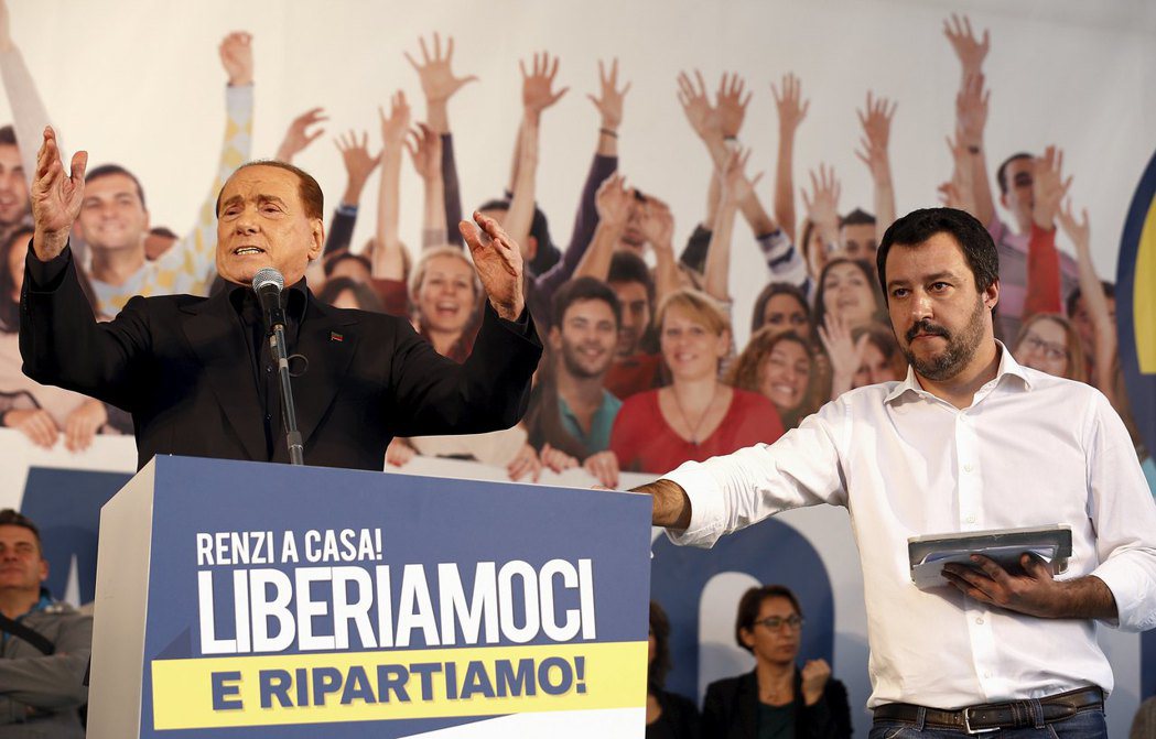 貝魯斯柯尼（左）與北方聯盟領導人薩維尼（右），結盟之下贏得選戰。 圖／路透社