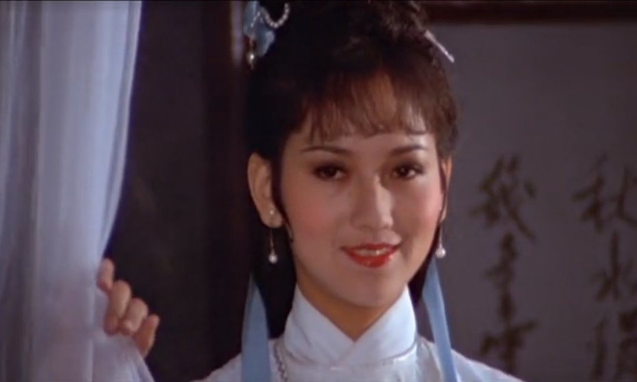 「英雄無淚」趙雅芝難得一回有類似港劇中最受歡迎的氣質扮相。圖／擷自YouTube