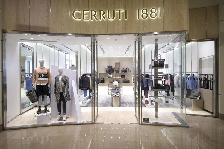 CERRUTI 1881的2018春夏系列於101旗艦店率先上市。圖／CERRUTI 1881提供