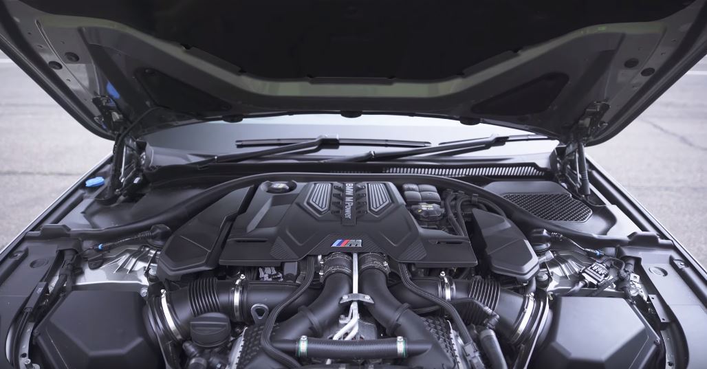 4.4L V8 twin-turbo 600hp 76.4kgm 截自carw...