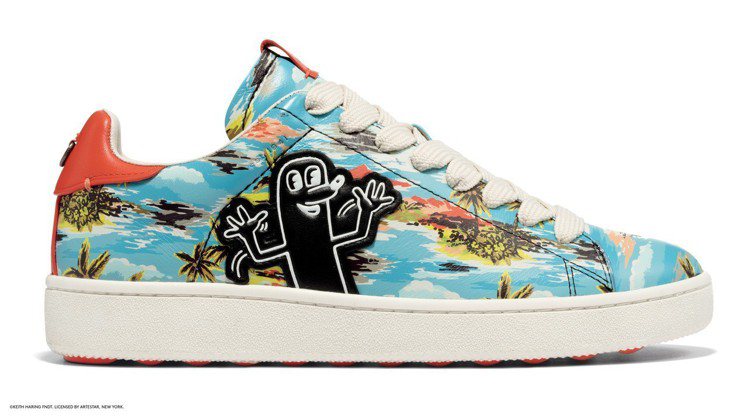 COACH X Keith Haring夏威夷風休閒男鞋，售價12,800元。圖...