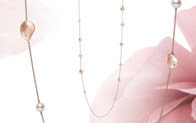 MIKIMOTO全新Pétales Collection Les Pétales de Ginza運用鑽石和18K粉紅金捕捉櫻花落下的瞬間美麗。圖／MIKIMOTO提供