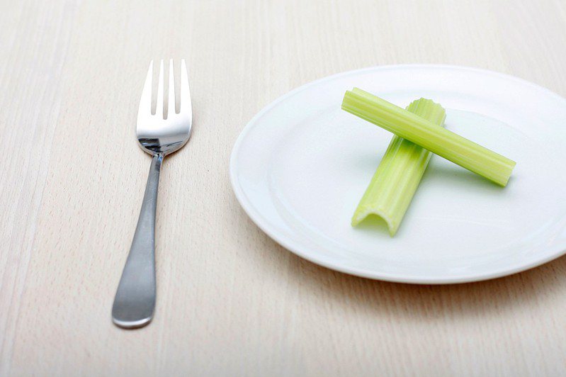 食欲 不振 中 生理 生理中の食欲が異常に増す原因は？抑える方法と体重増加を防ぐ食べ方