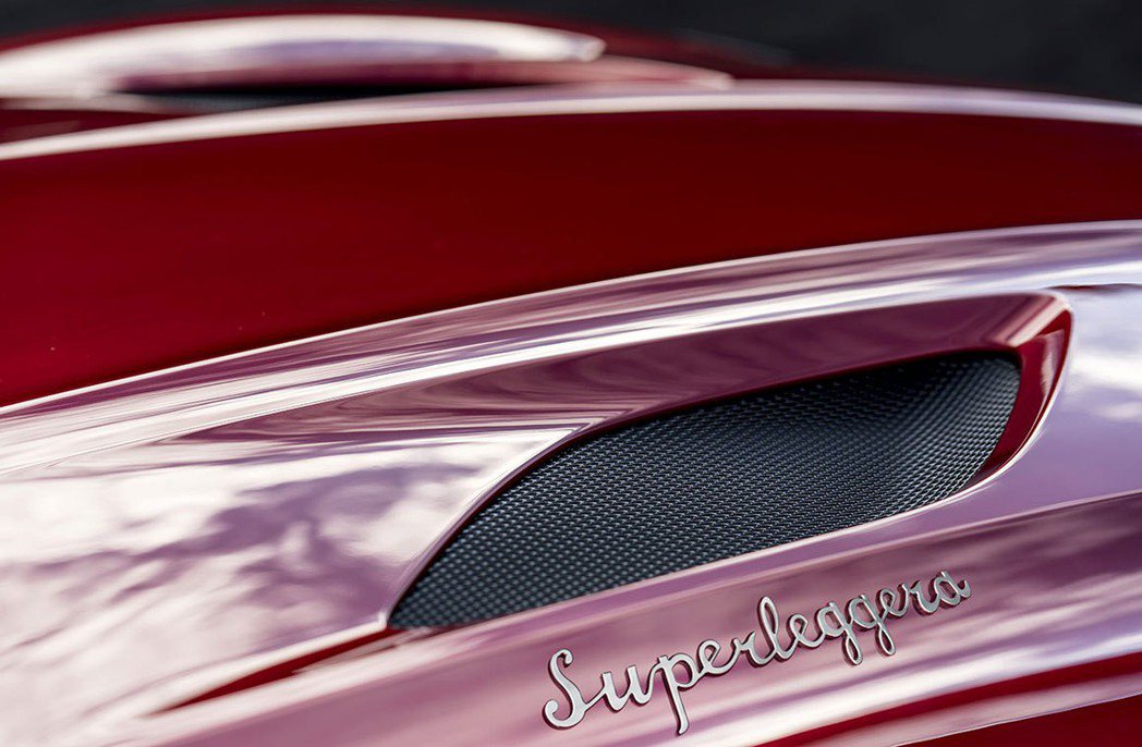 DBS Superleggera為新款旗艦跑車的名稱。 摘自Aston Mart...