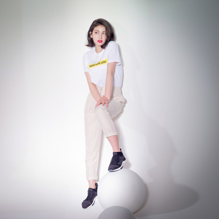 韓國選秀歌手Somi最近被Reebok相中，在系列活動中擔任詮釋新鞋款的代表。圖／Reebok提供