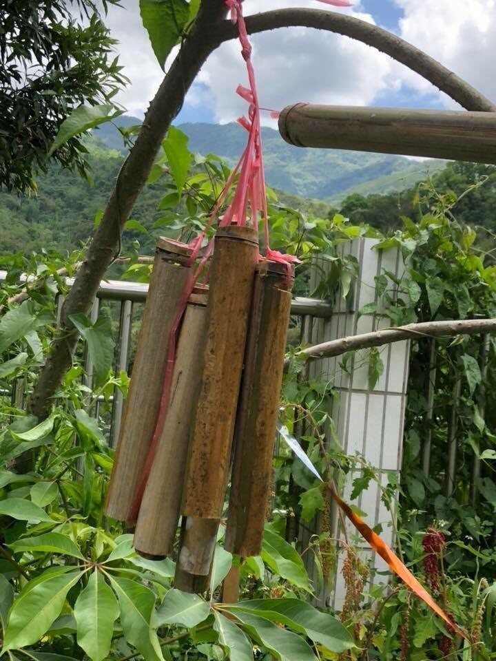 傳統竹子趕鳥器。圖／鄭佩茜提供