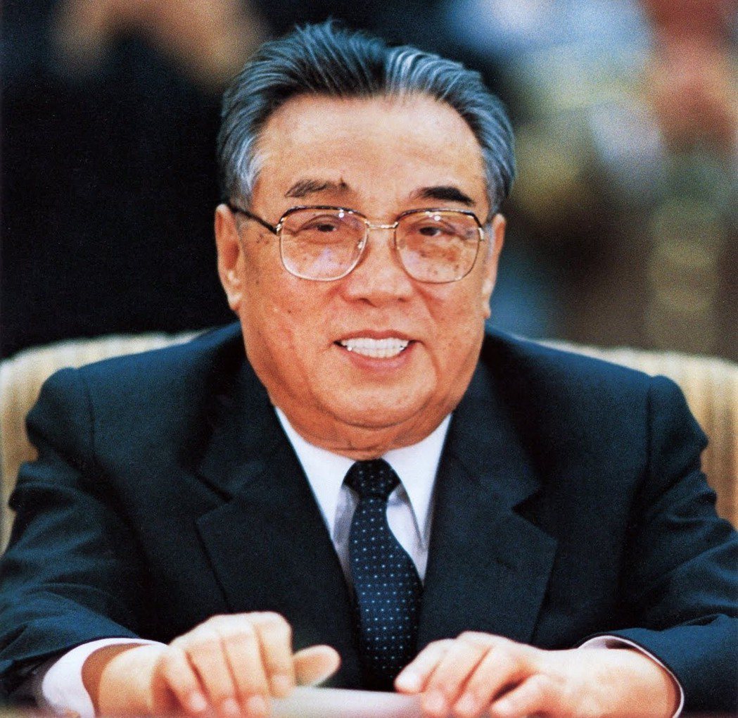 北韓為了紀念「金氏王朝」創建者金日成，以金日成出生的1912年開始起算紀年。 歐...