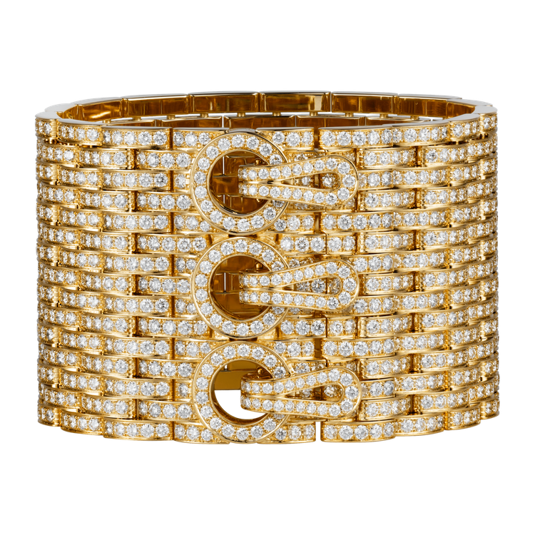 卡地亞頂級珠寶系列Agrafe鋪鑲鑽黃K金手環，黃K金，鑲嵌圓形明亮式切割鑽石，約815萬元。圖／Cartier提供