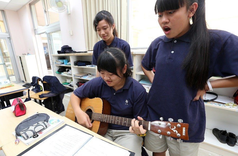 台東均一中小學學生快樂學習。 記者劉學聖／攝影