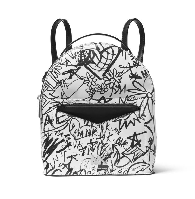 Jessa黑白塗鴉系列後背包，售價16,200元。圖／MICHAEL KORS提...