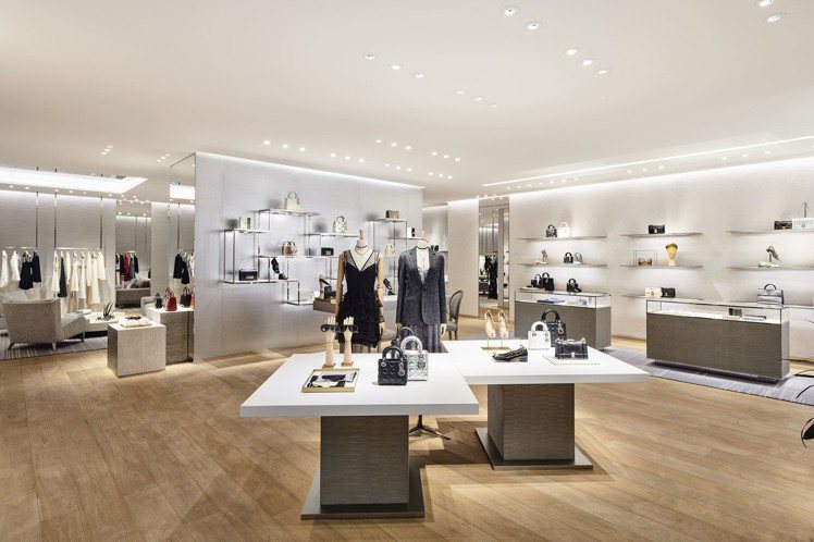 Dior新光三越A4全新概念精品店設計概念源自品牌巴黎蒙田大道旗艦店。圖／Dior提供