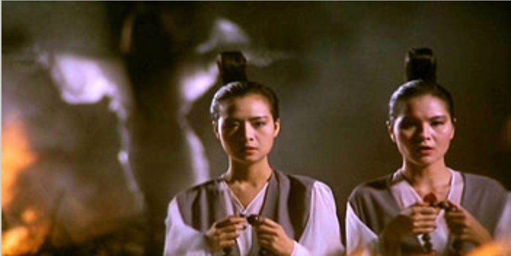「聊齋艷譚」首集女主角葉子楣（左）、文素在續集只是客串，也包得緊緊。圖／摘自HK...