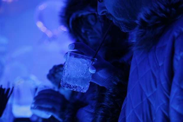 柏林一家夜店提供攝氏零下10度的北極體驗。美聯社