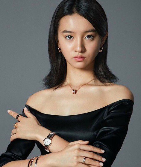 木村拓哉15歲女兒木村光希，成為日本寶格麗品牌大使，不僅是品牌首位日裔代言人，也...