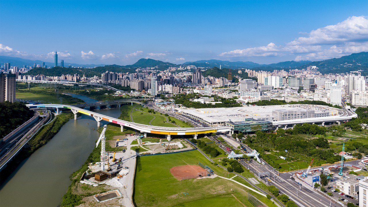 捷運環狀線南機廠及跨河段工程已完工。圖／台北捷運工程局提供