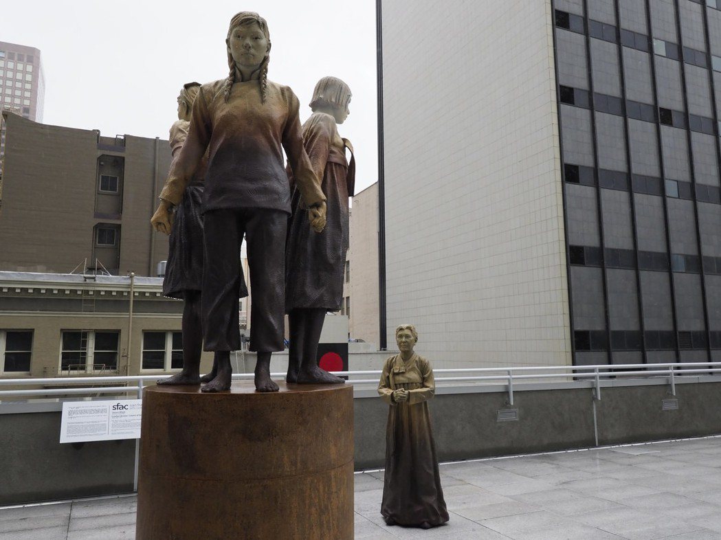 「慰安婦力量雕像」位於舊金山華埠聖瑪麗廣場。歐新社