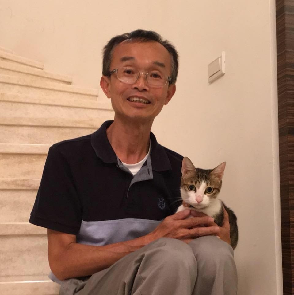 台南市長參選人陳永和每天要家裡的寵物貓「露比」紓壓。圖／翻攝自陳永和臉書