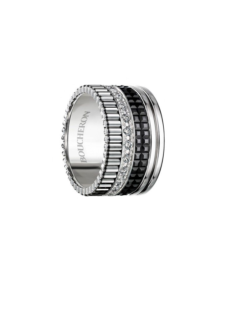 寶詩龍 Quatre Black 系列白金鑲鑽寬版戒指，30萬8,000元。圖／寶詩龍提供