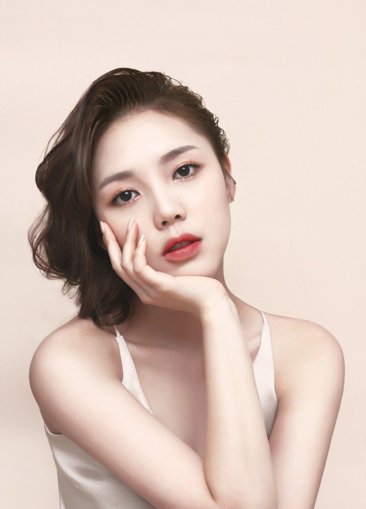 今夏開架氣墊粉餅熱銷榜，韓系品牌獨占鰲頭。圖／PONY女王提供
