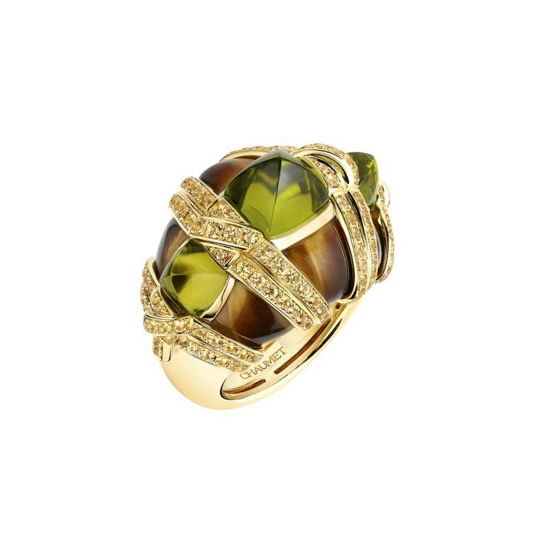 Talismania 護身圖騰系列18K黃金橄欖石戒指，227萬3,000元。圖／CHAUMET提供