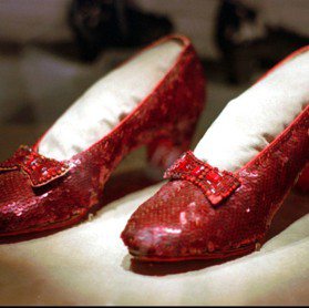 《綠野仙蹤》女主角穿的小紅鞋 遭竊十多年終於找到了