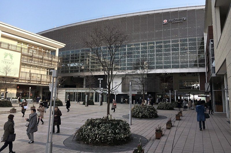 軌道運輸與新市鎮：日本東京的東急田園都市線多摩廣場站。 圖／作者自攝