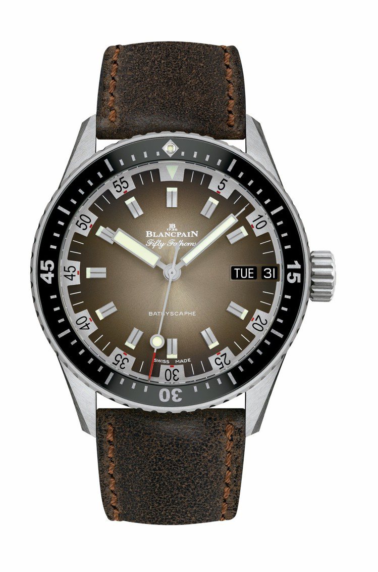 Blancpain五十噚深潛器70年代日期及星期腕表，不鏽鋼表殼搭配單向旋轉不鏽鋼表圈，約40萬4,000元。圖／Blancpain提供