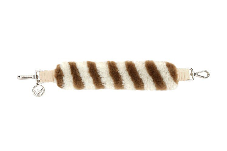 FENDI Mini Strap You 白底焦糖色斜紋羊毛背帶，28,700元。圖／FENDI提供