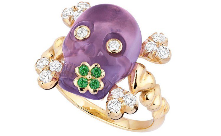 永生骷顱紫水晶黃K金鑽石戒指，31萬5,000元。圖／DIOR提供