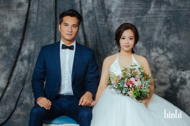 馬志翔與老婆選擇在LinLi Boutique法式沙龍攝影棚拍攝婚照。圖／Lin...