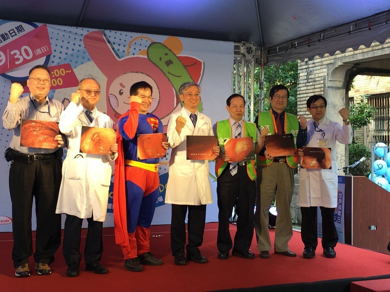 台灣消化系醫學會今舉辦「世界保胃日」記者會，宣示打擊幽門螺旋桿菌，並推廣胃部疾病健康知識。 記者鄧桂芬/攝影