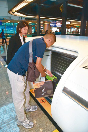 桃園機場第二航廈自助行李托運櫃檯10月啟用。 桃機／提供