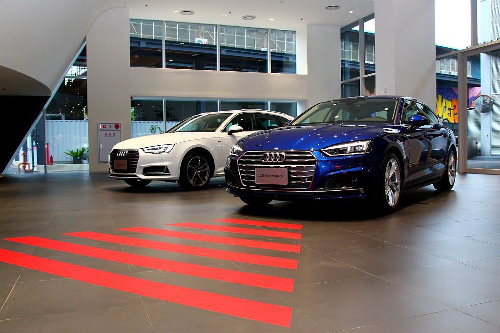 熱銷的Audi A4與A5 Sportback車系，台灣奧迪今日宣布進行車型編成調整，並將公路行車輔助套件列為標配。 記者張振群／攝影