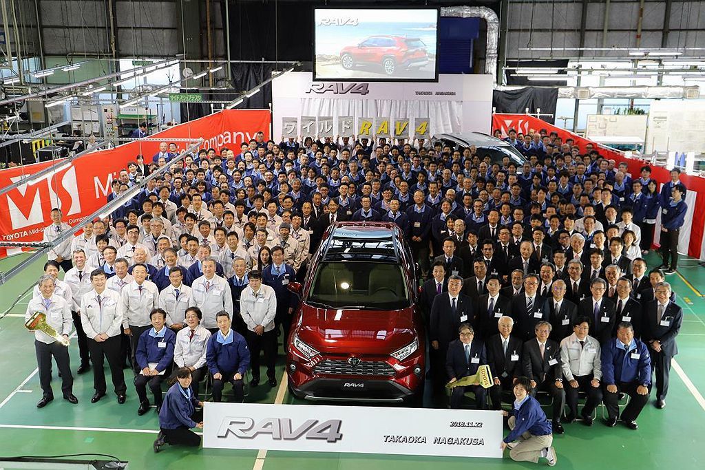 Toyota汽車宣布全新第五代RAV4，已經在位於日本愛知縣大府市的車輛生產基地...