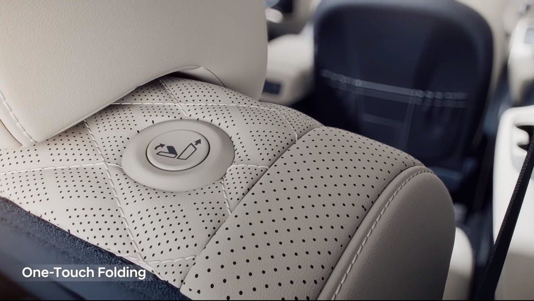 Hyundai Palisade第二排座椅上設置了名為「One-Touch」的按...